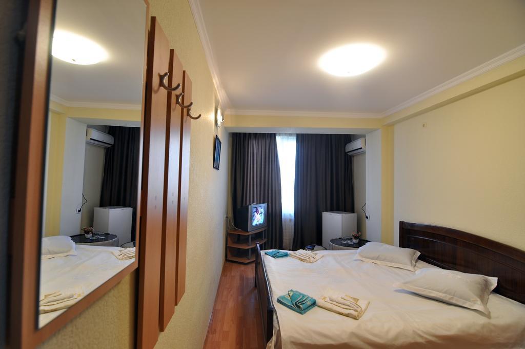 Sun Rise Hotel Tbilisi Eksteriør billede