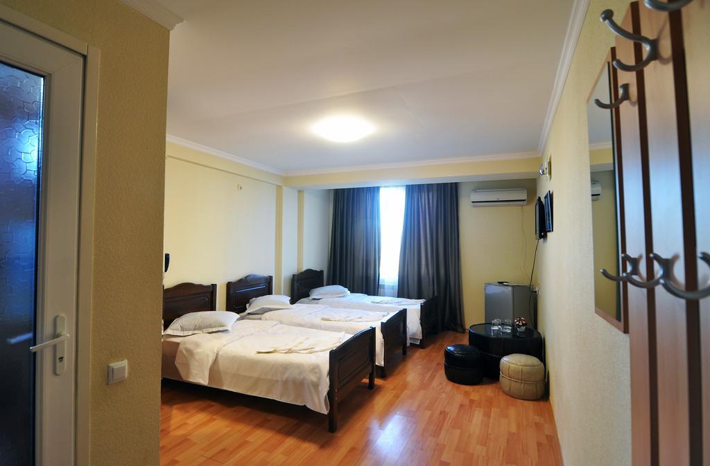 Sun Rise Hotel Tbilisi Værelse billede